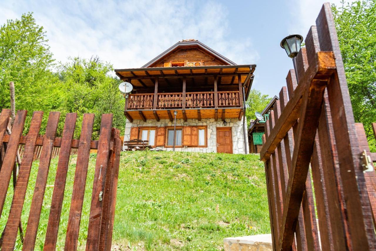 Drvene Kuce Suska - Wooden Houses Suska Zaovine ภายนอก รูปภาพ
