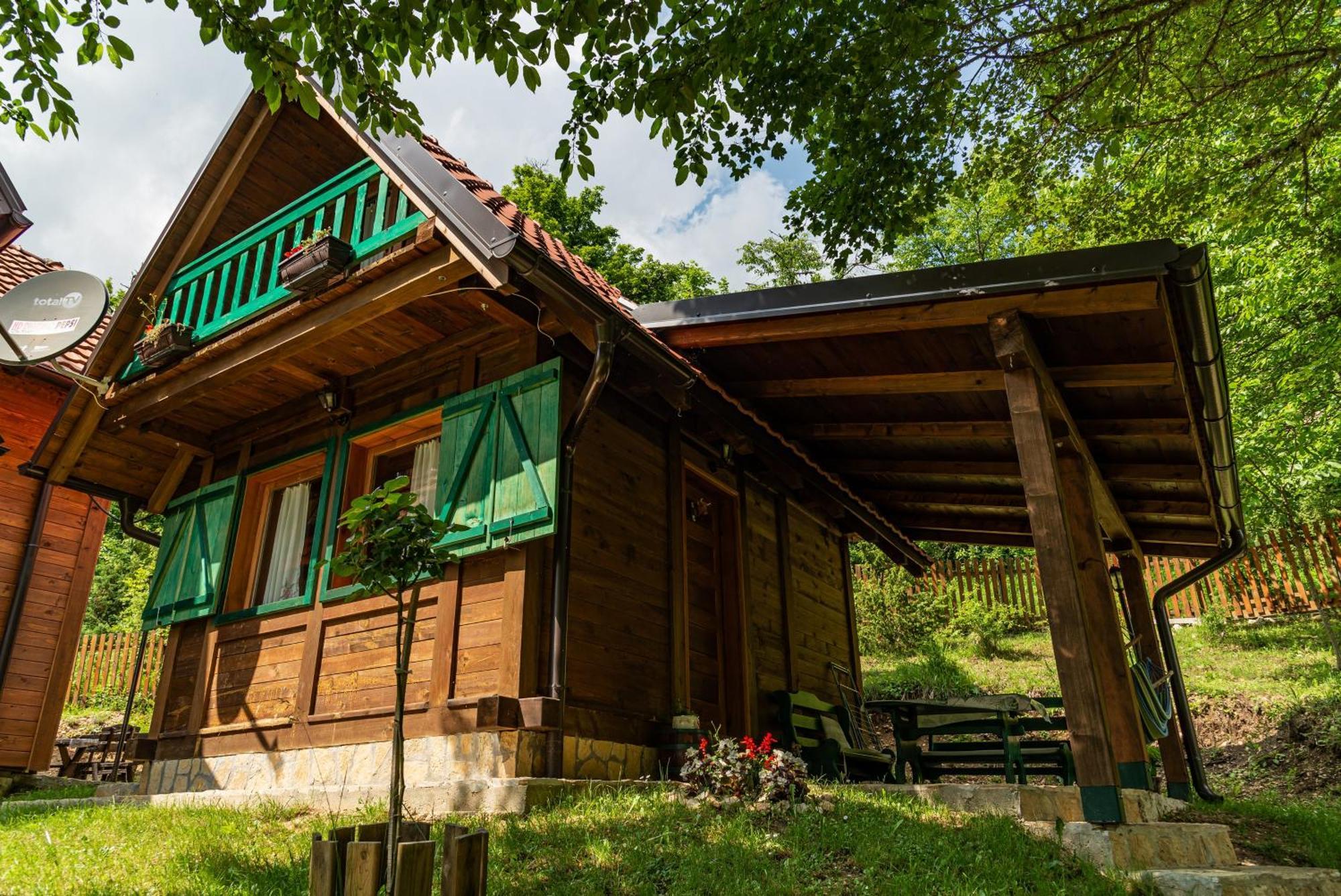 Drvene Kuce Suska - Wooden Houses Suska Zaovine ภายนอก รูปภาพ