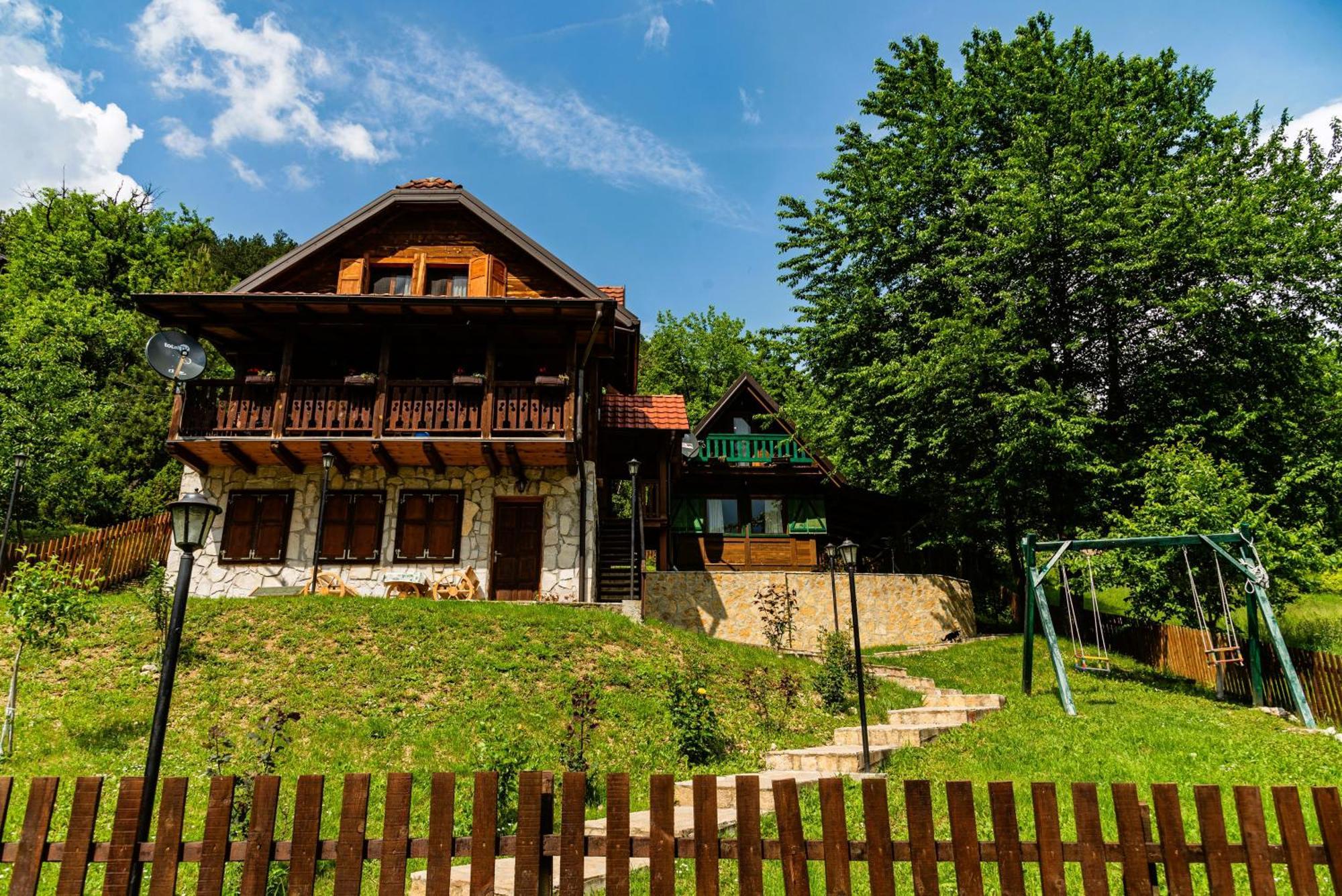 Drvene Kuce Suska - Wooden Houses Suska Zaovine ภายนอก รูปภาพ