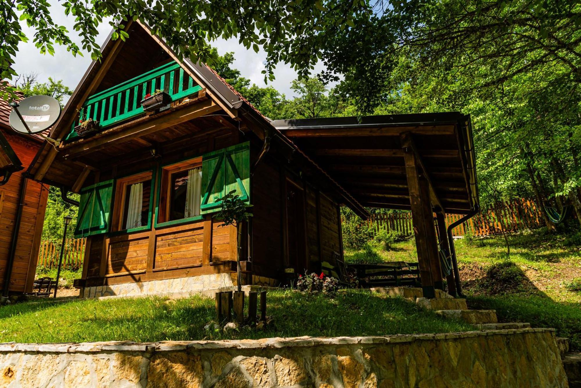 Drvene Kuce Suska - Wooden Houses Suska Zaovine ภายนอก รูปภาพ