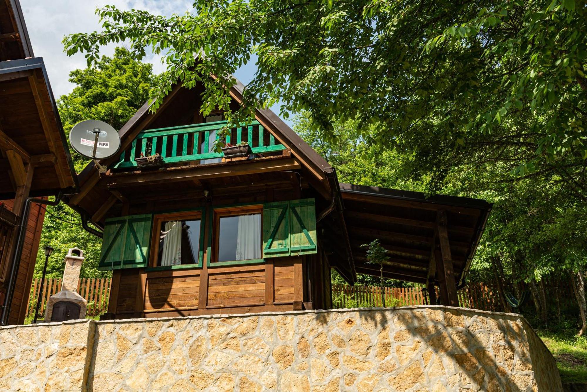 Drvene Kuce Suska - Wooden Houses Suska Zaovine ห้อง รูปภาพ